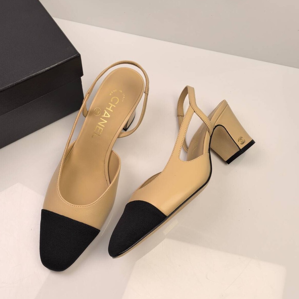 CHANEL Two-Tone Slingback Heels - Picture 3 of 8
